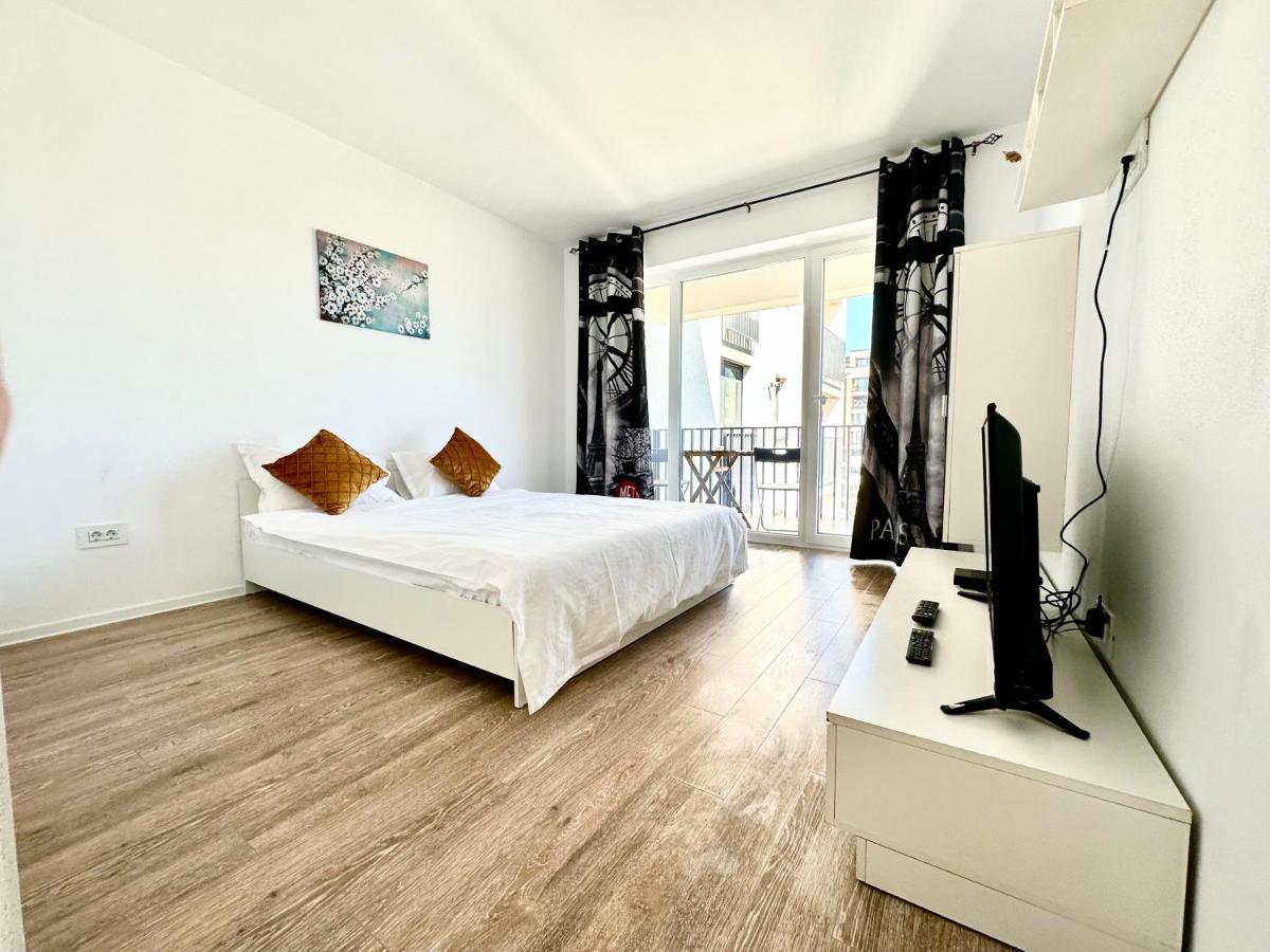 Kasper Coresi Mall - Rise Private Apartments & Suites Μπρασόβ Εξωτερικό φωτογραφία