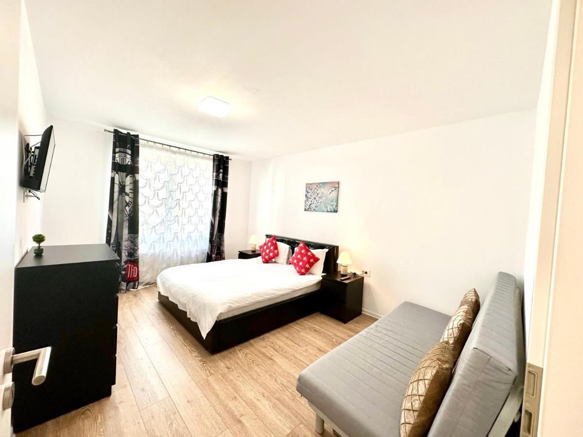 Kasper Coresi Mall - Rise Private Apartments & Suites Μπρασόβ Εξωτερικό φωτογραφία
