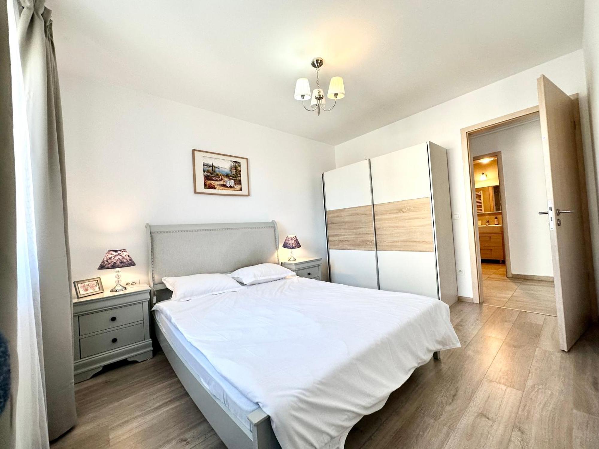 Kasper Coresi Mall - Rise Private Apartments & Suites Μπρασόβ Εξωτερικό φωτογραφία