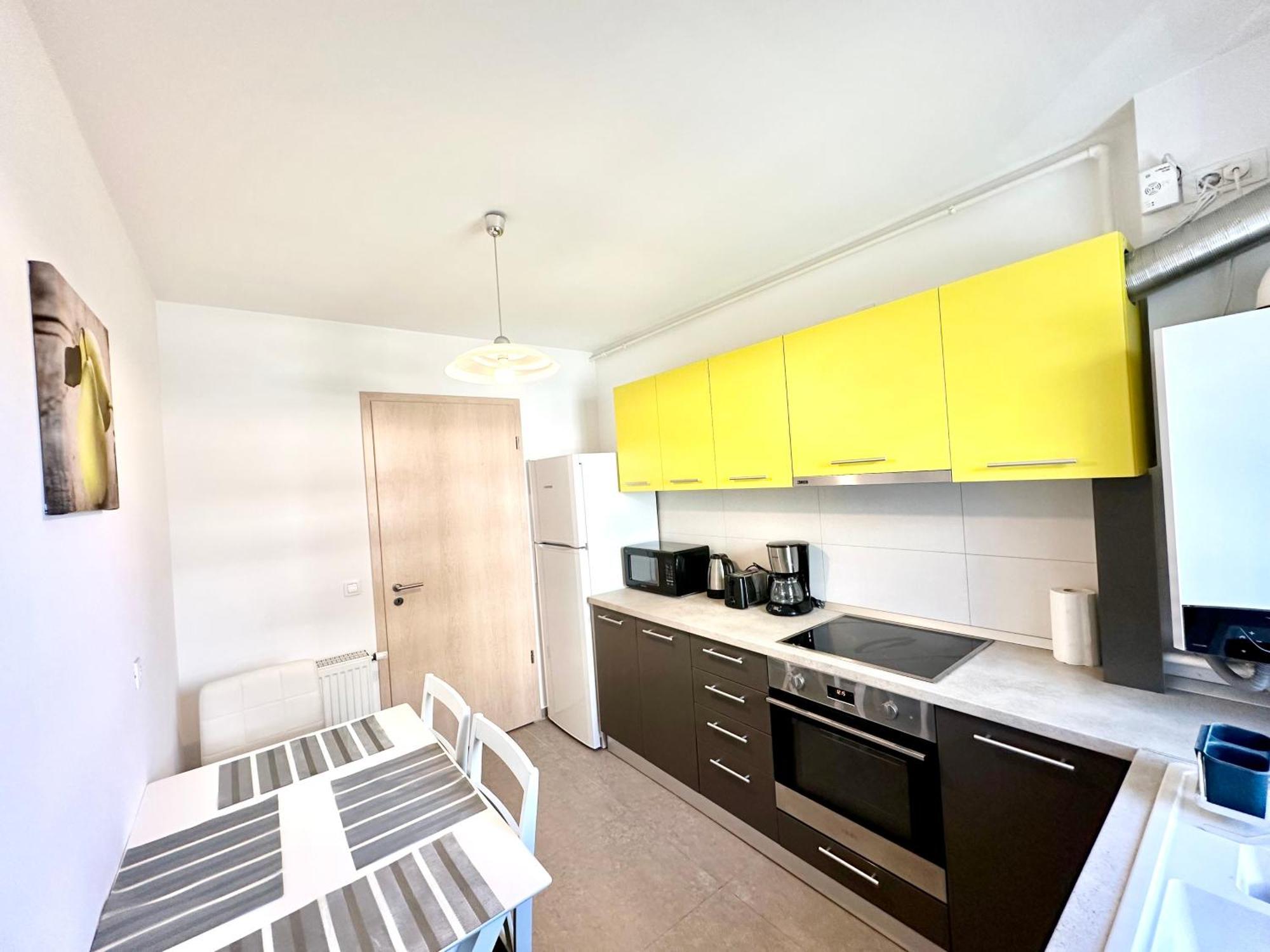 Kasper Coresi Mall - Rise Private Apartments & Suites Μπρασόβ Εξωτερικό φωτογραφία