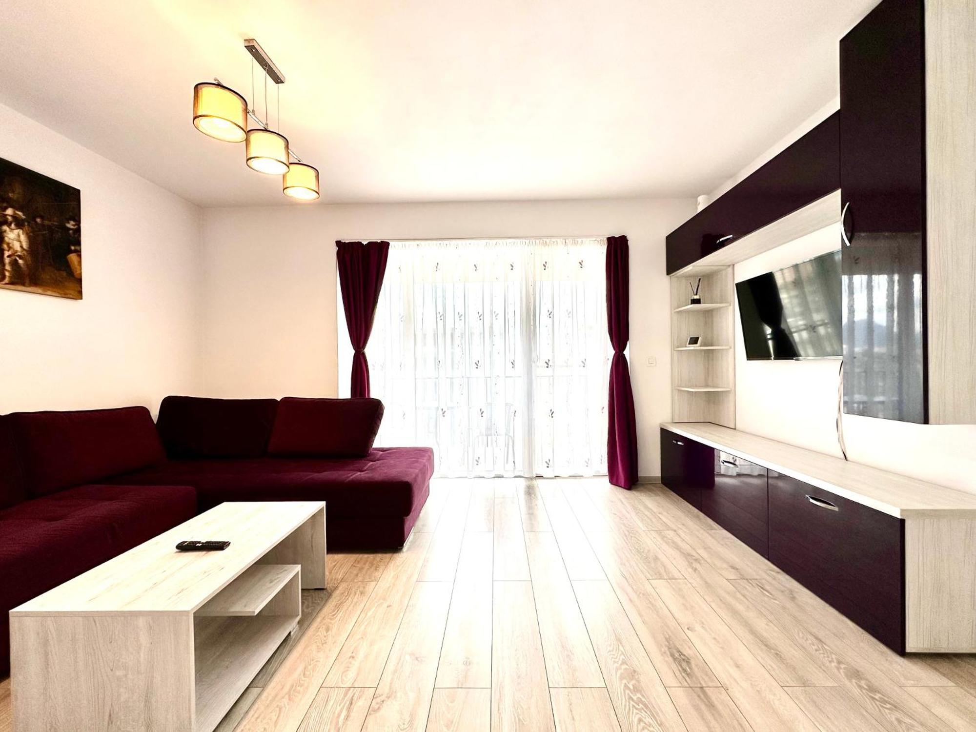 Kasper Coresi Mall - Rise Private Apartments & Suites Μπρασόβ Εξωτερικό φωτογραφία