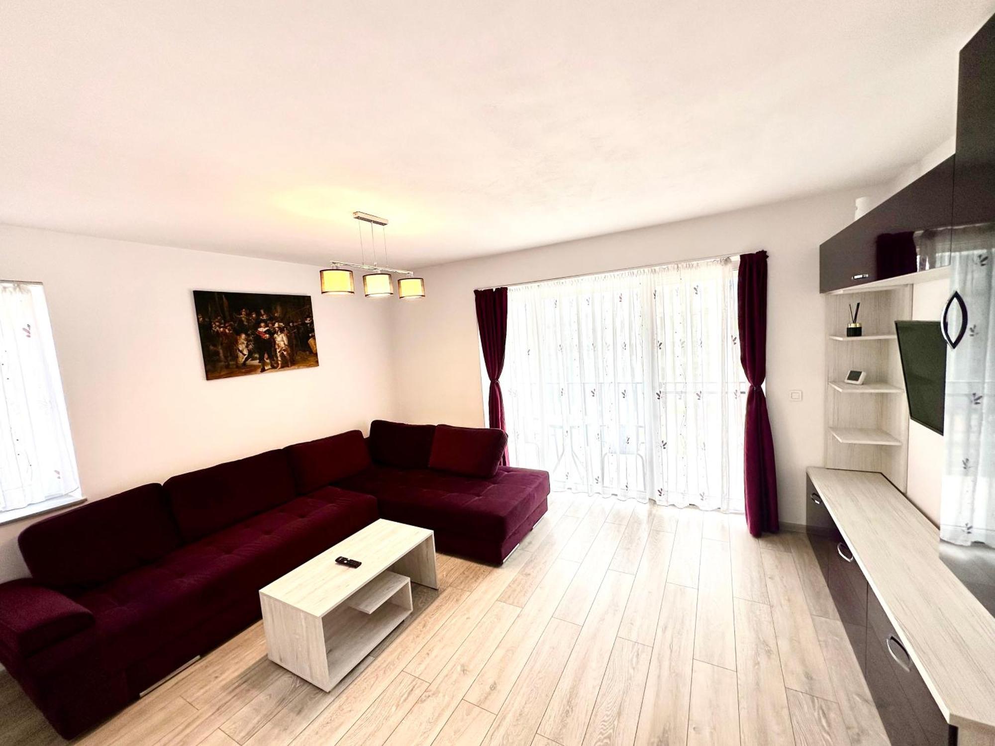 Kasper Coresi Mall - Rise Private Apartments & Suites Μπρασόβ Εξωτερικό φωτογραφία